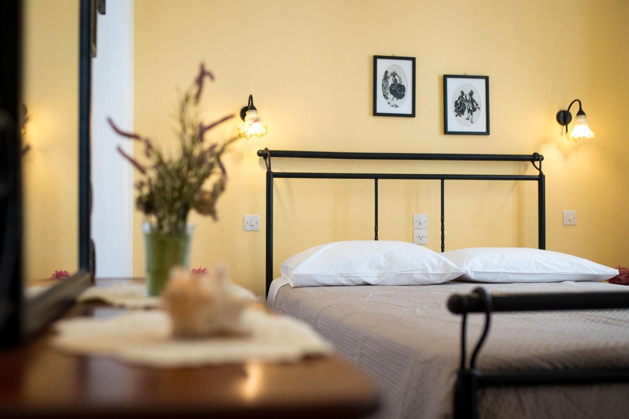 Dora'S Studios & Apartments Mégas Yialós-Nítes Екстериор снимка