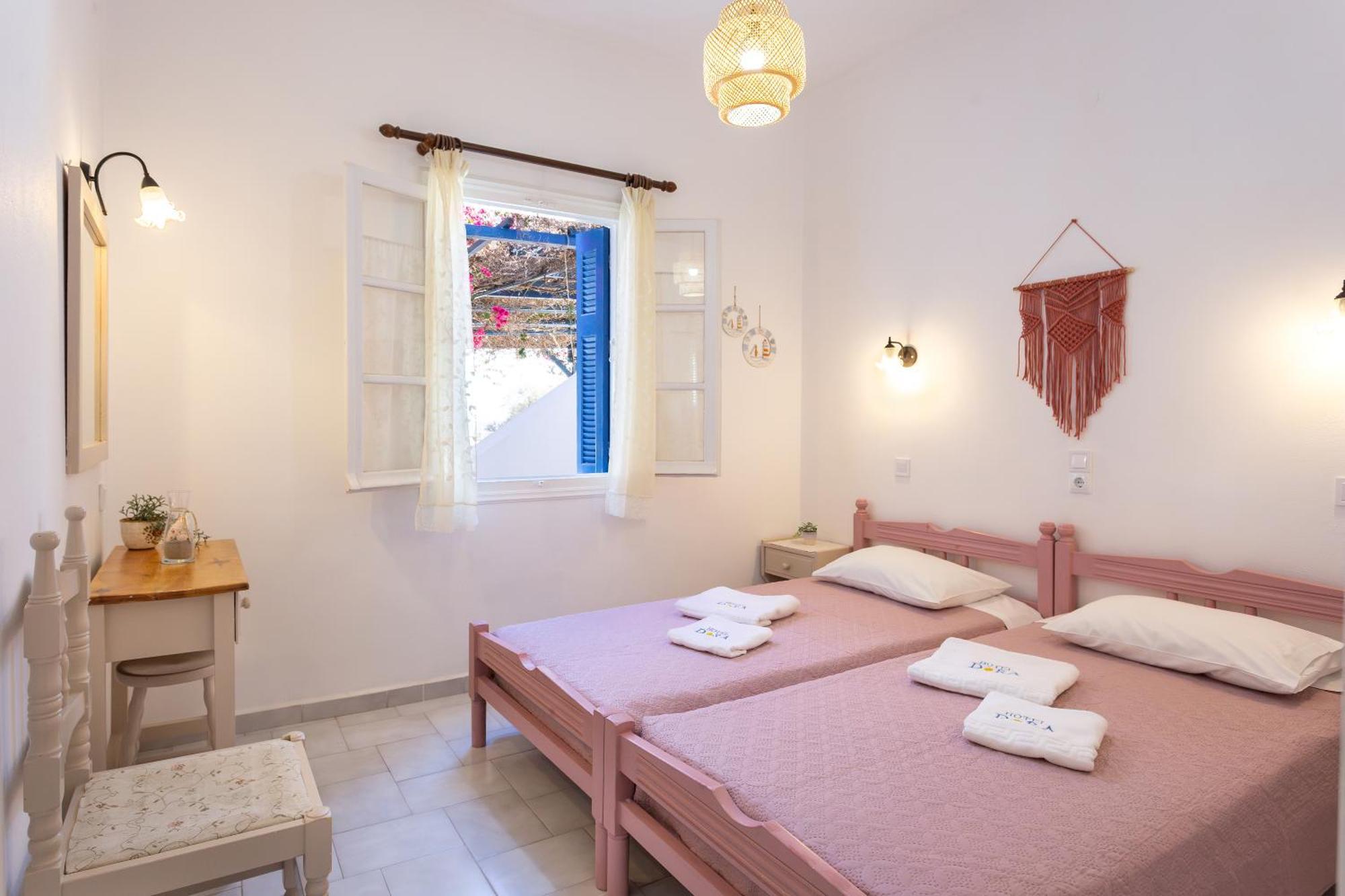Dora'S Studios & Apartments Mégas Yialós-Nítes Екстериор снимка