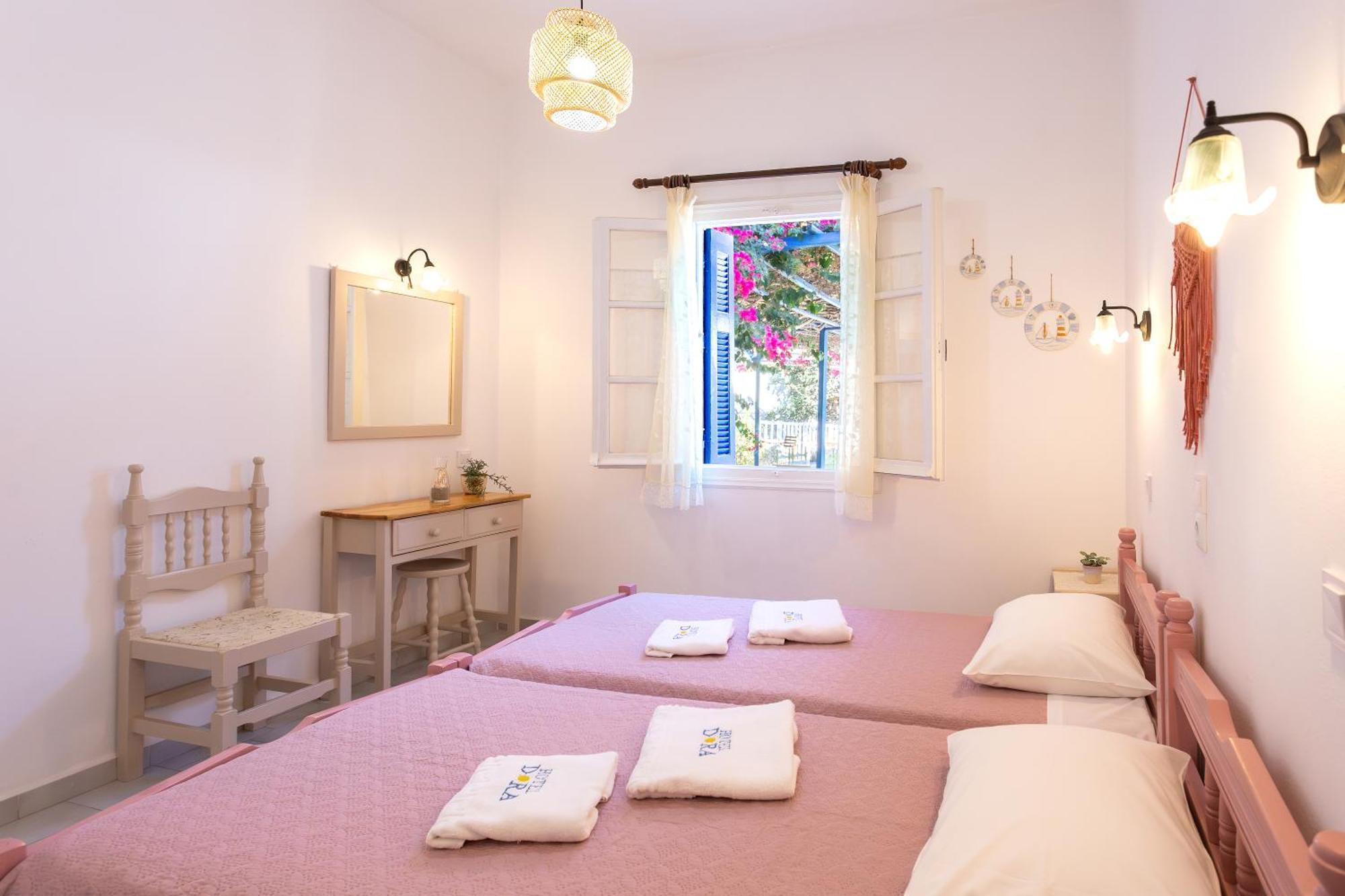 Dora'S Studios & Apartments Mégas Yialós-Nítes Екстериор снимка